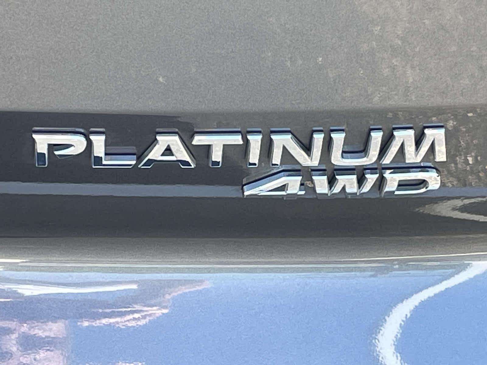 Used 2022 Gun Metallic Nissan Platinum image 19