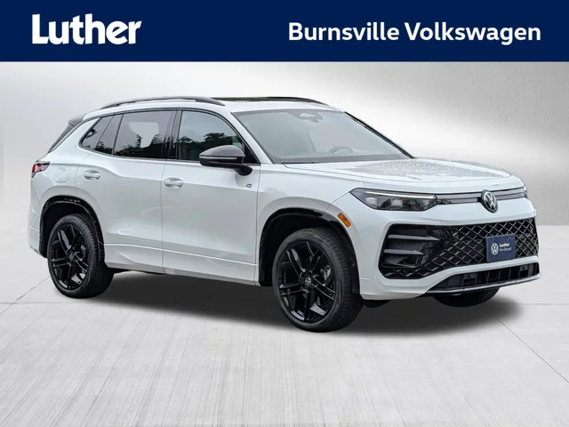 2025 Volkswagen Tiguan SE R-Line Black