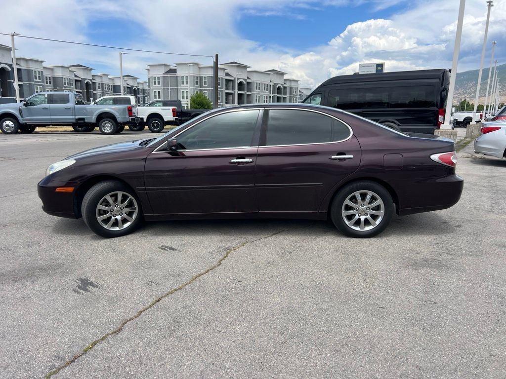 Used 2002  Lexus 300 image 13