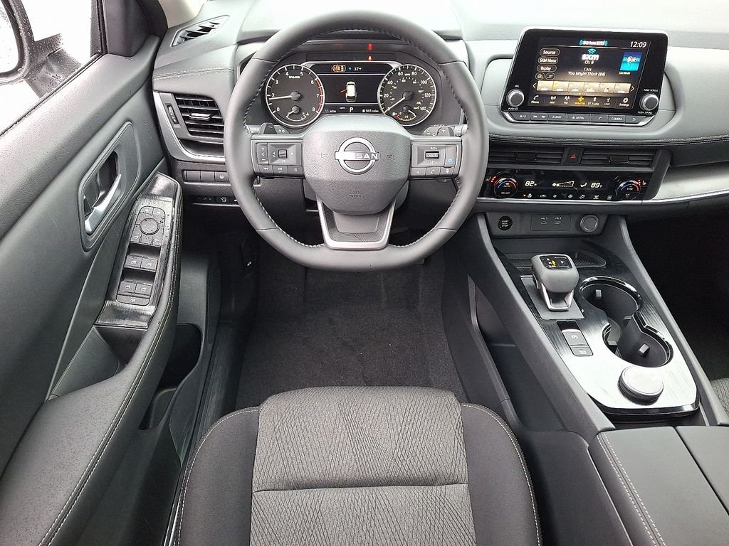 2026 Nissan Rogue — photo 7