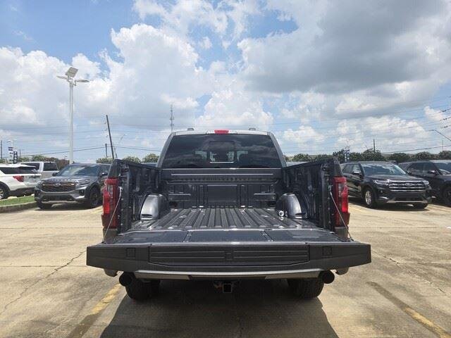 New 2026 Carbonized Gray Metallic Ford XLT image 31