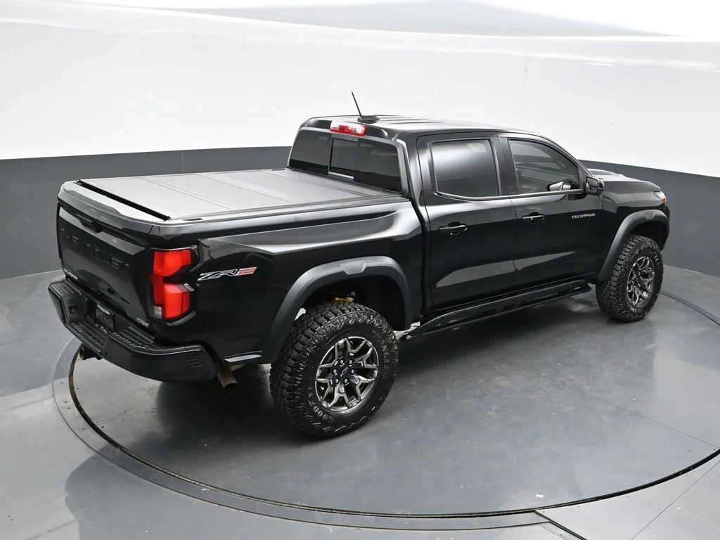 Used 2026 Black Chevrolet ZR2 image 30