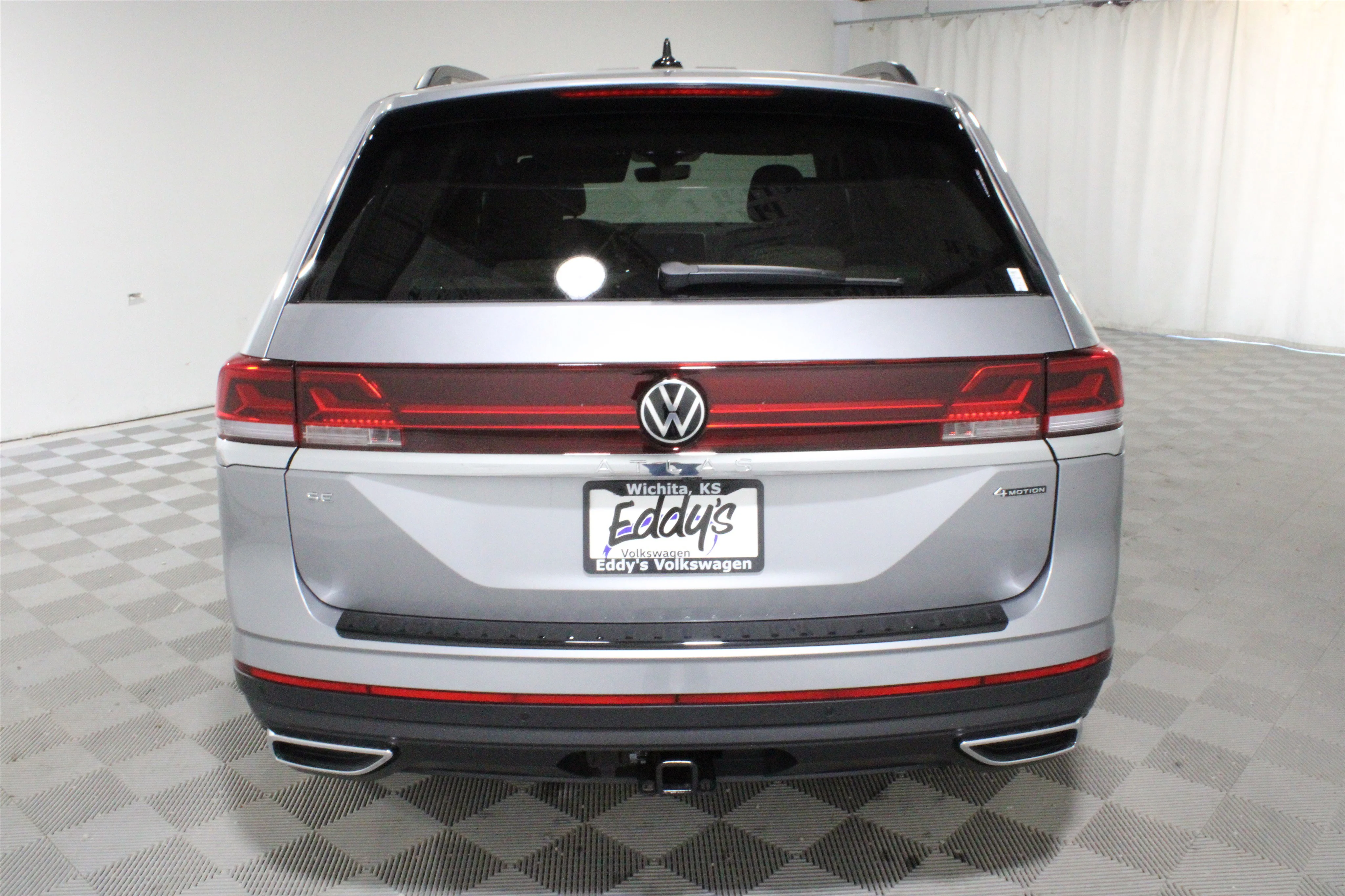 New 2026 Silver Mist Metallic Volkswagen 2.0T SE w/Technology image 30