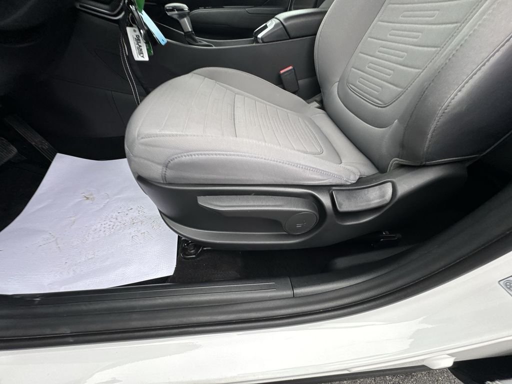 Certified Used 2024 White Hyundai SE image 18