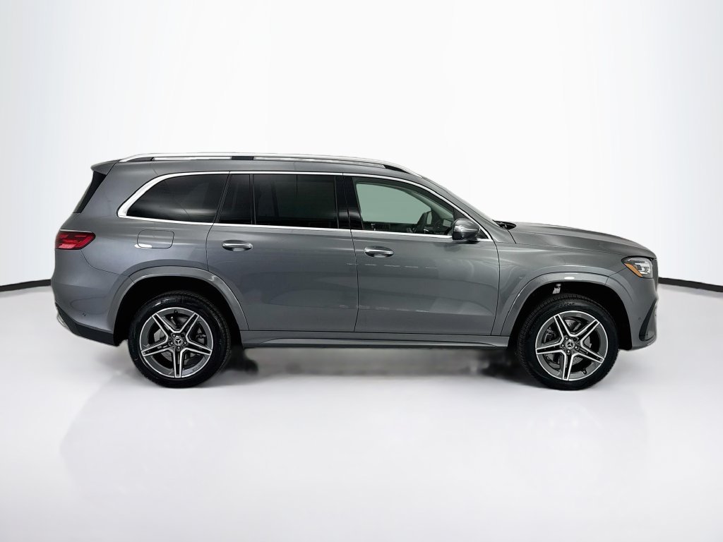 New 2026 Selenite Grey Metallic Mercedes-Benz GLS 450 image 4