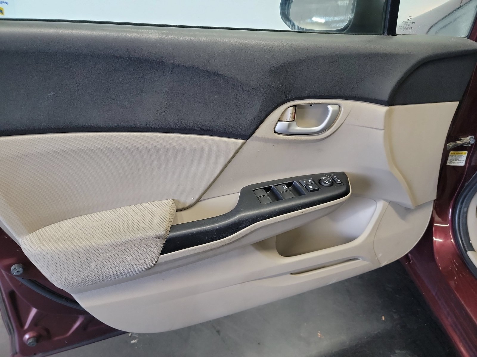 Used 2012 Crimson Pearl Honda LX image 13