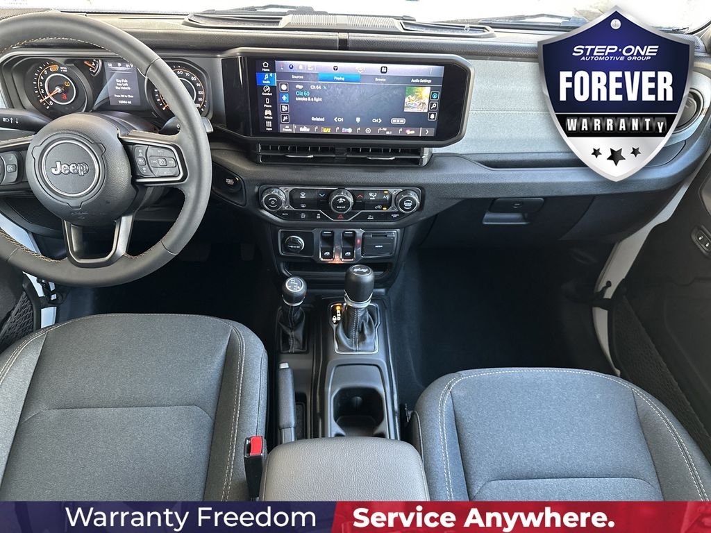 Used 2025 White Jeep Sport S image 17