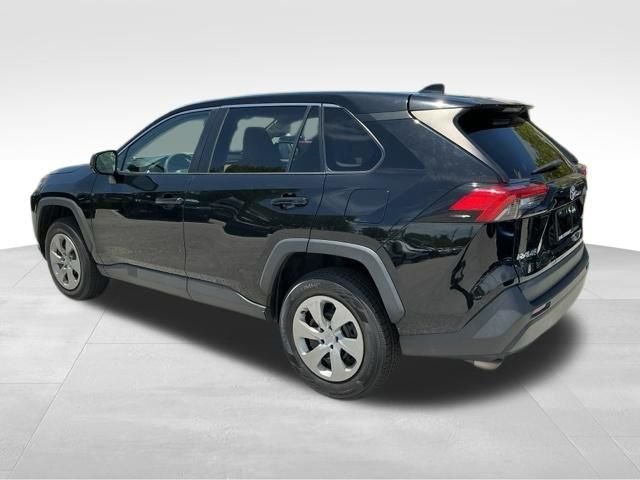 Used 2022 Black Toyota LE image 4