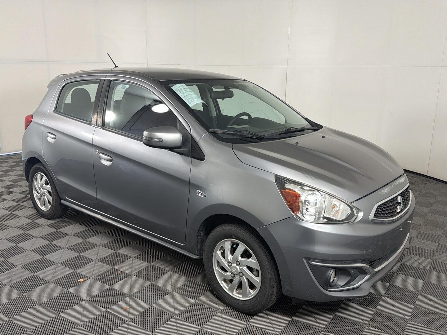Used 2019 Mercury Gray Metallic Mitsubishi SE image 7