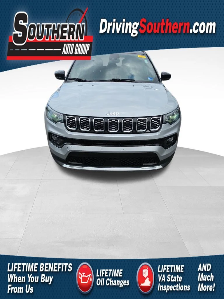 Used 2025 Silver Jeep Limited image 1