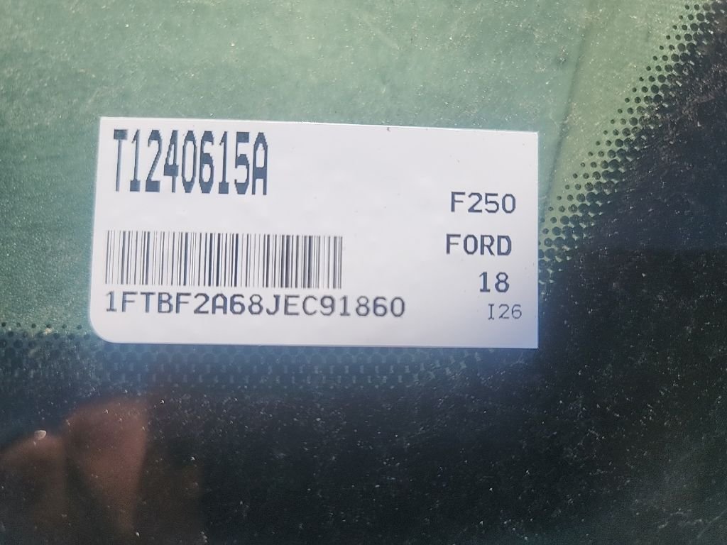 Used 2018 White Ford XL image 4