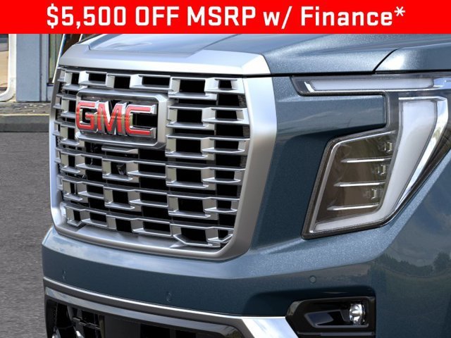 2026 GMC Yukon Denali - Photo 13