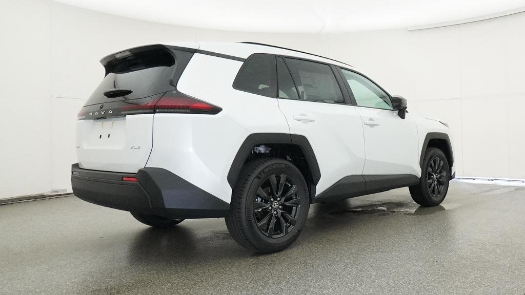 New 2026 Wind Chill Pearl Toyota XLE Premium image 18
