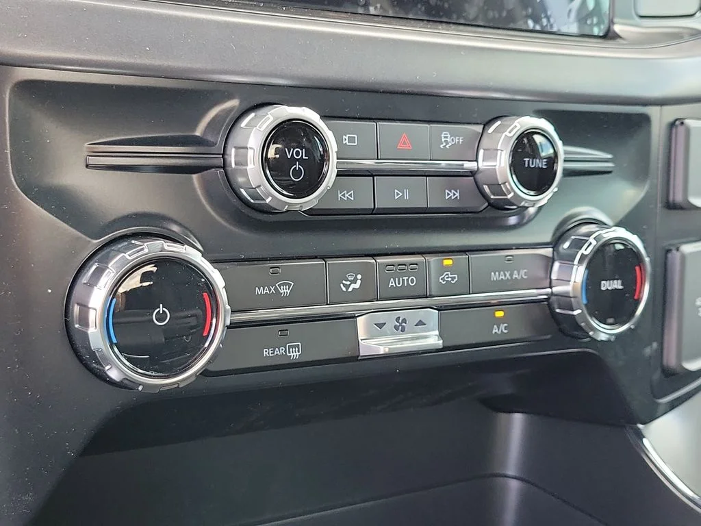 New 2026 Avalanche Ford XLT image 25