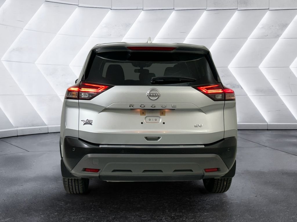 Used 2023 Silver Nissan SV image 5