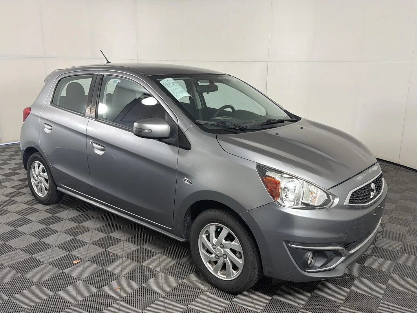 Used 2019 Mercury Gray Metallic Mitsubishi SE image 7