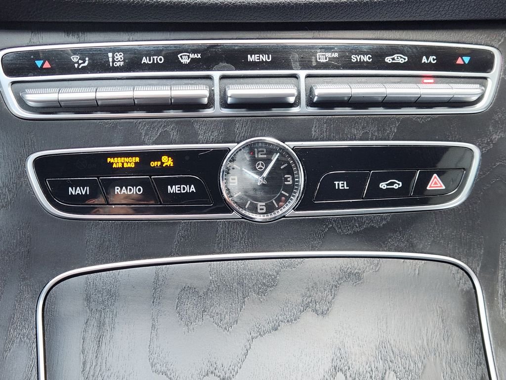Used 2018 Polar White Mercedes-Benz E 300 image 19