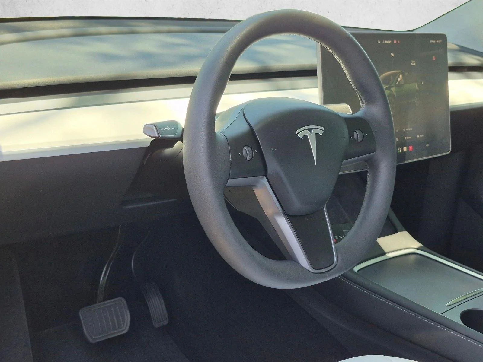 Used 2025 Pearl White Multi-Coat Tesla Long Range image 3