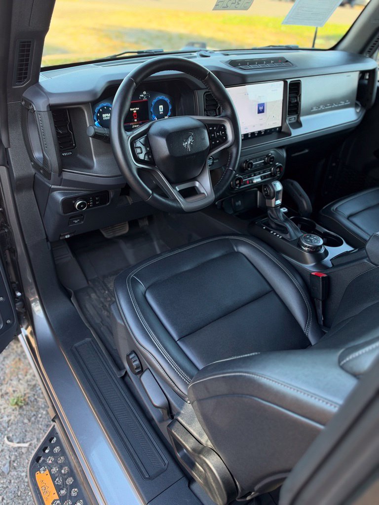 Used 2025 Gray Metallic Ford Badlands image 32