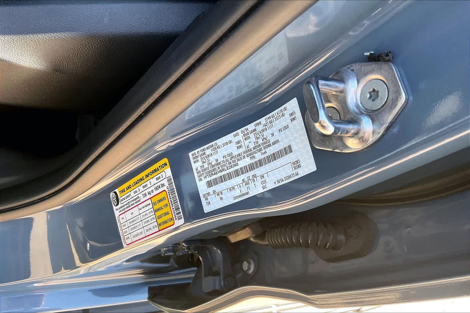 Used 2024 Azure Gray Metallic Tri-Coat Ford LARIAT image 34