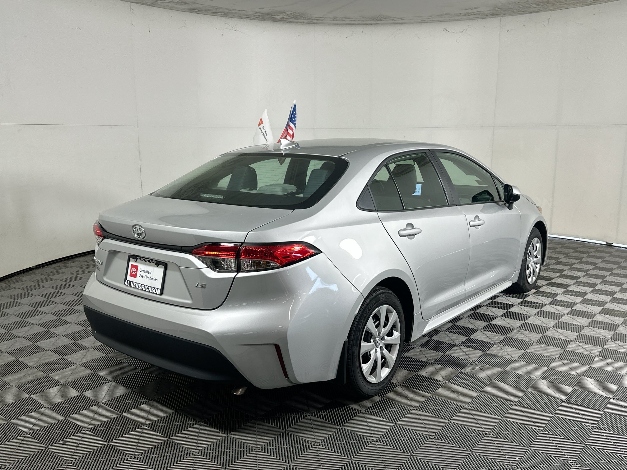Certified Used 2025 Classic Silver Metallic Toyota LE image 3