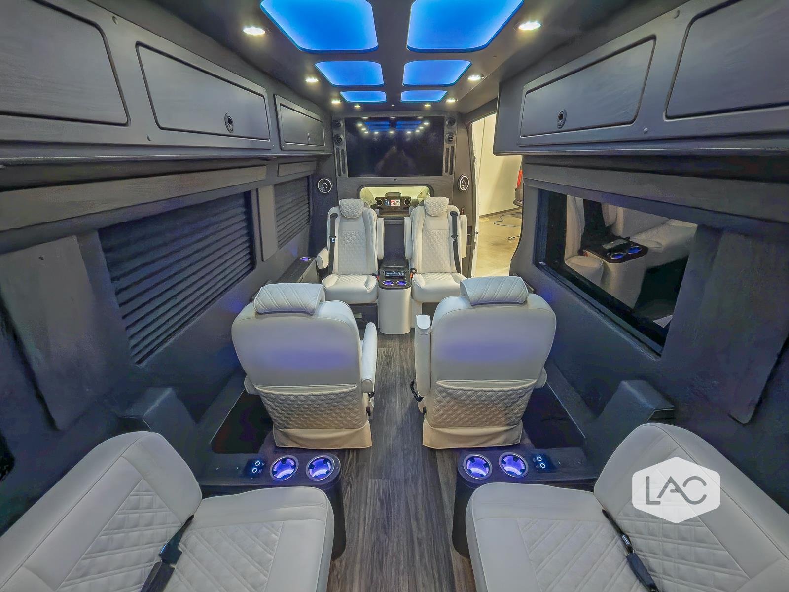 New 2027 WHITE OGV LUXURY COACH 170EXT image 17