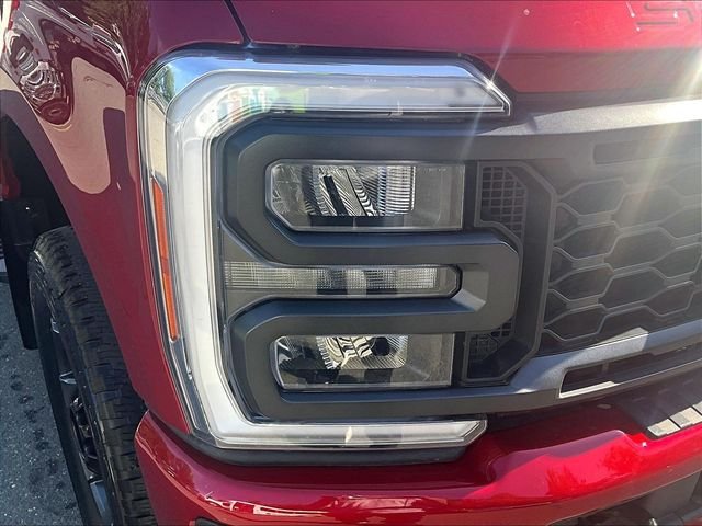 Used 2023 Red Ford Lariat image 31