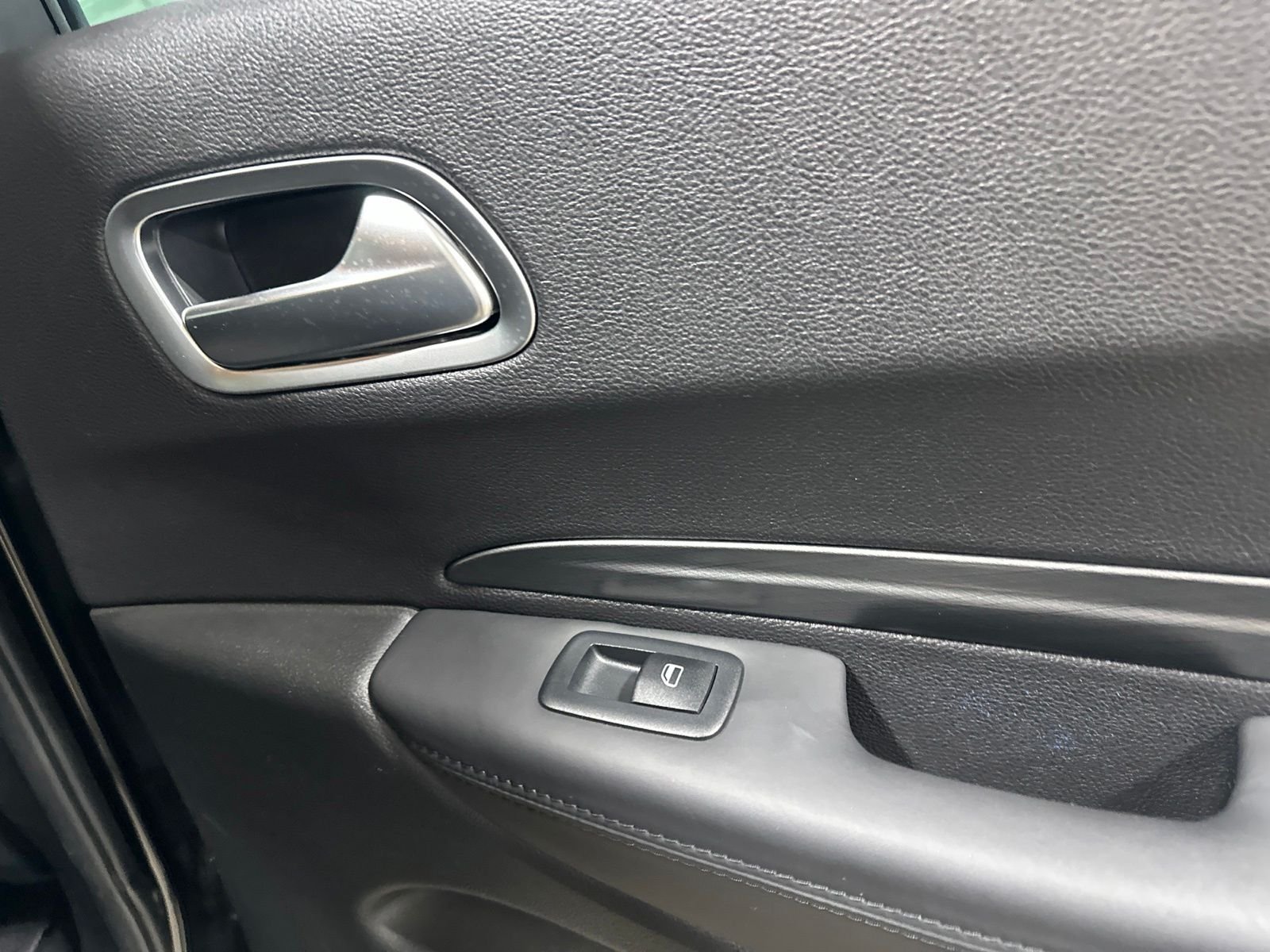Used 2019 Black Dodge Citadel image 38