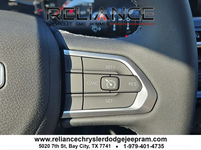 New 2026 Bright White Clearcoat Jeep Latitude image 22