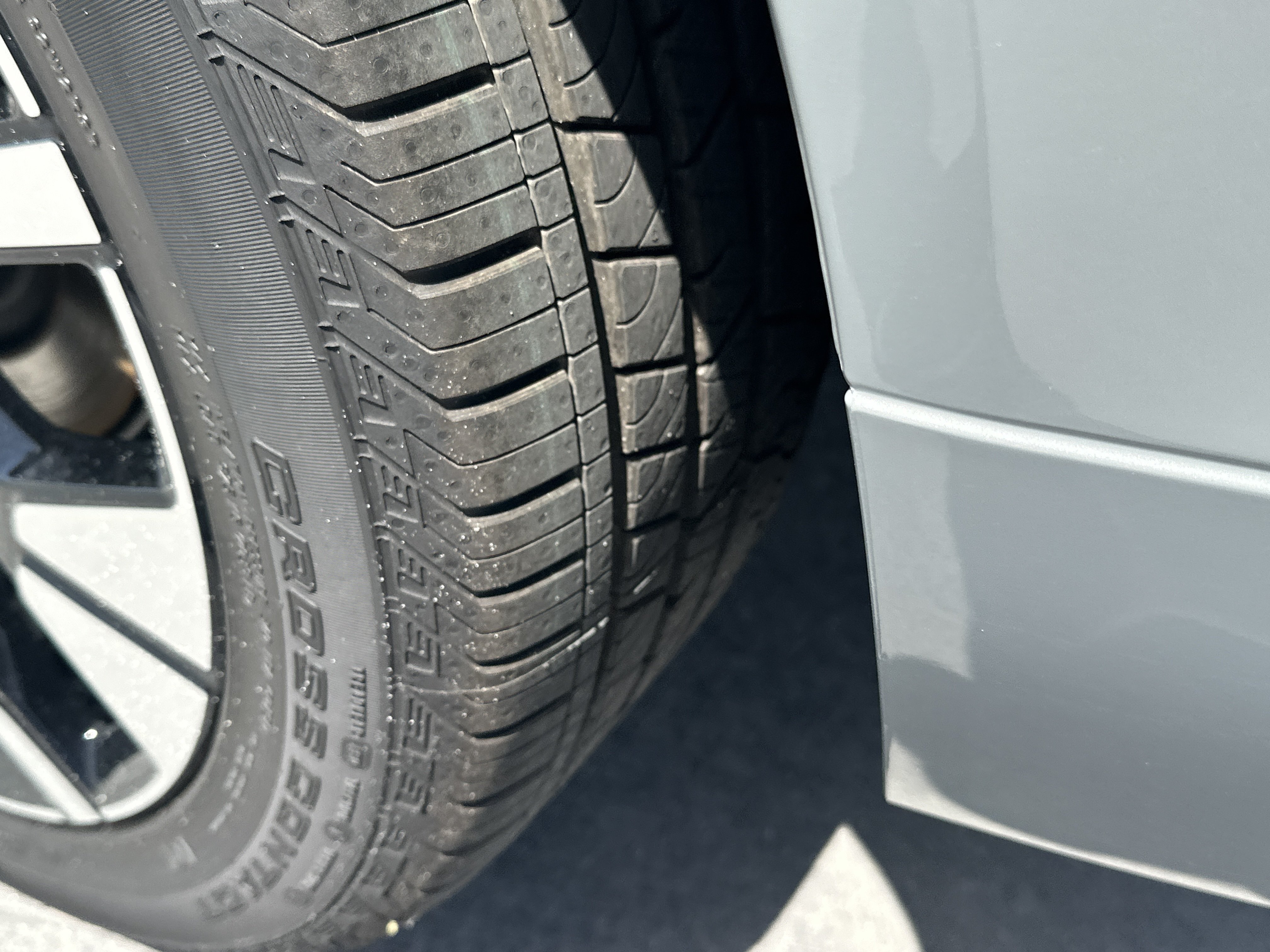 New 2026 Vapour Grey Volvo Plus image 12