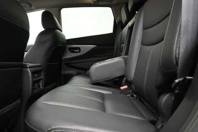 Used 2023 White Nissan SV image 11