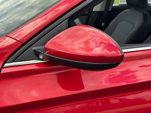 New 2026 Kings Red Metallic Volkswagen 1.5T SE image 10