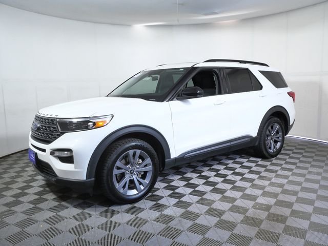 Certified Used 2022 White Ford XLT image 5