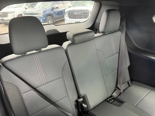 Certified Used 2026 Summit White GMC AT4 image 29