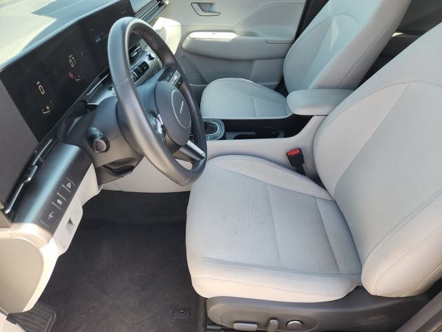 Used 2025 White Hyundai SEL image 14