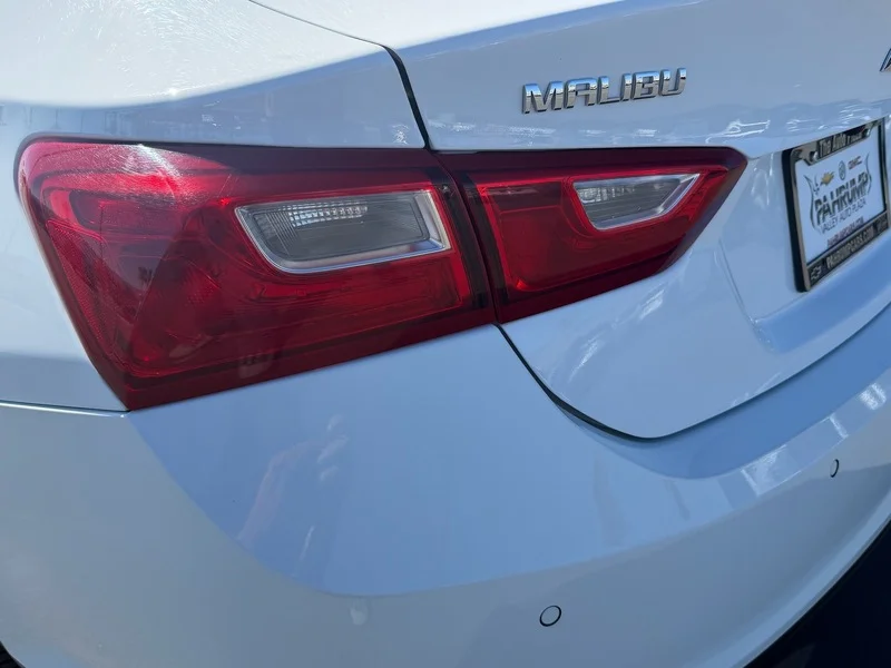 Used 2024 Summit White Chevrolet 1LT image 24
