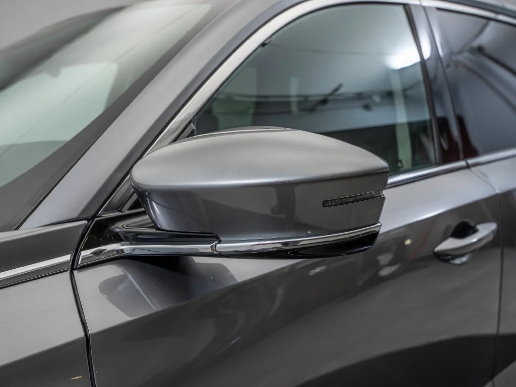 Used 2024 Liquid Carbon Metallic Acura Technology image 17