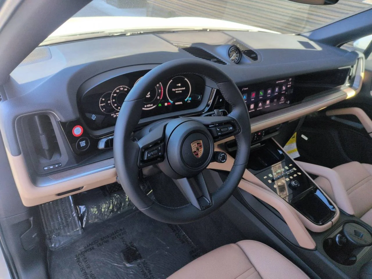 Certified Used 2026 White Porsche  image 4