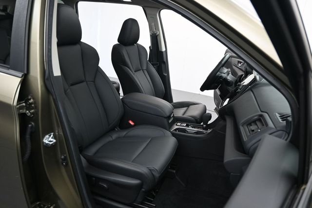 Used 2025 Green Metallic Subaru Limited Bronze Edition image 26