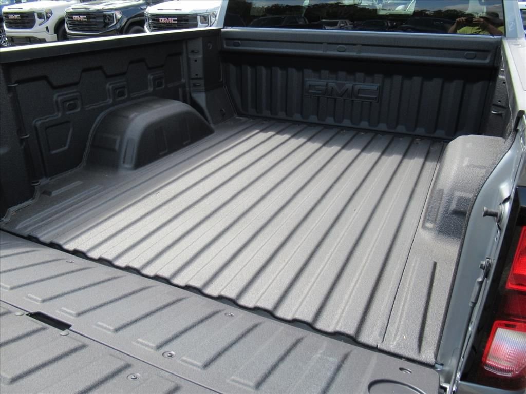 New 2026 Sterling Metallic GMC Elevation image 9