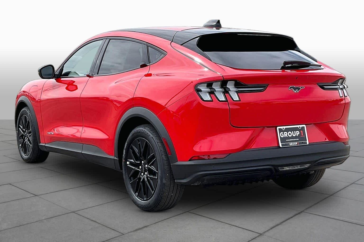 New 2026 Race Red Ford Select image 12