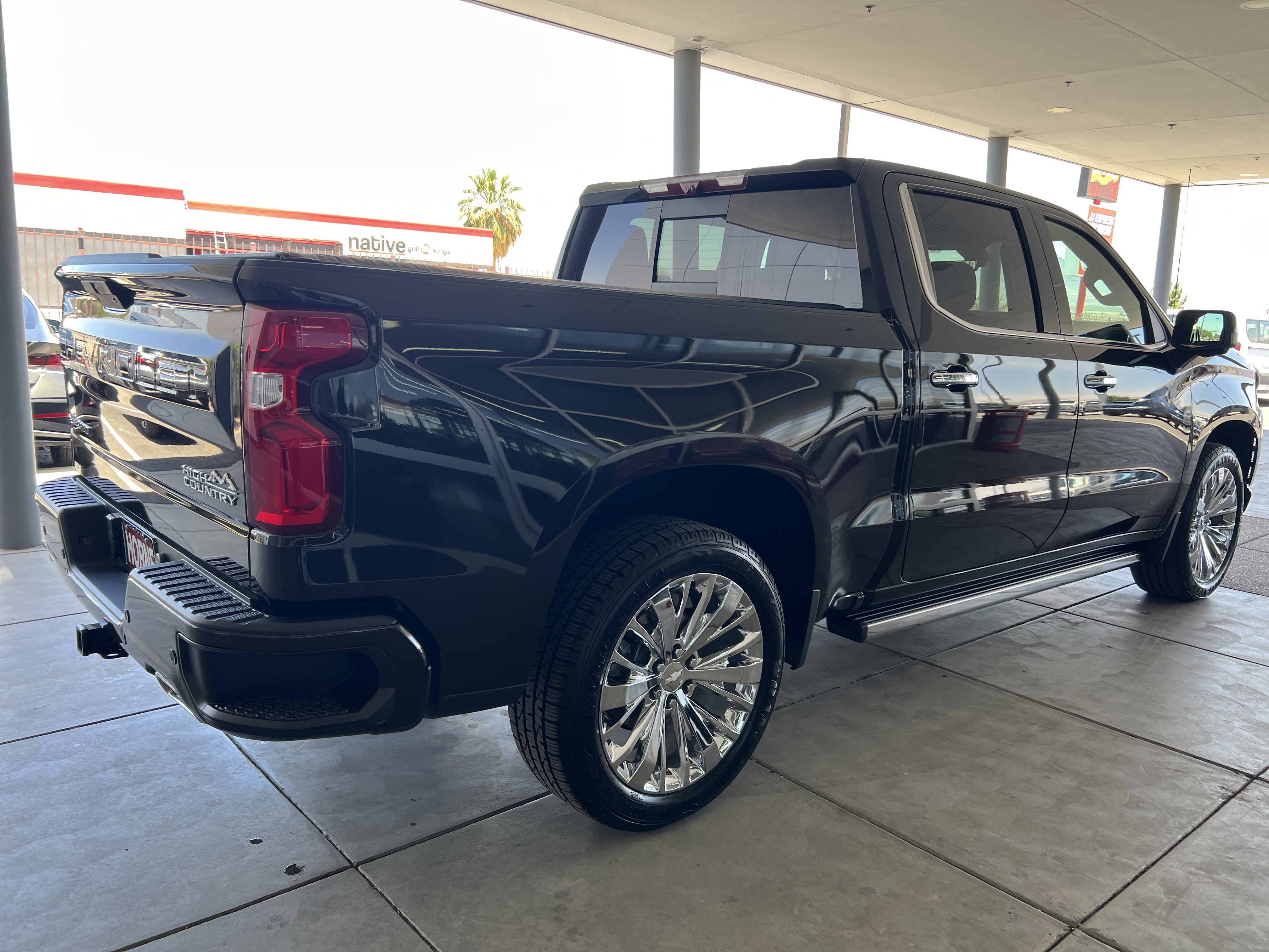 Used 2020 Havana Brown Metallic Chevrolet High Country image 4