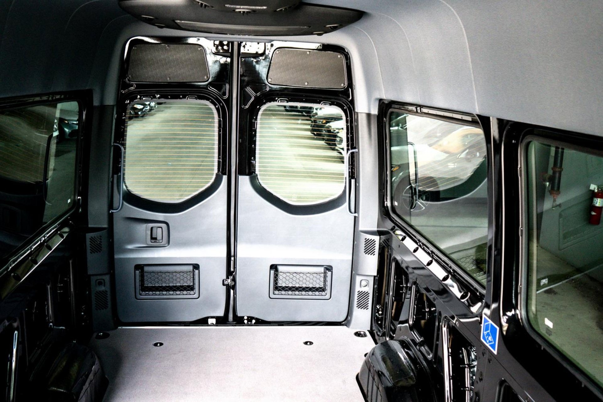 2025 Mercedes-Benz Sprinter Cargo Van Base - Photo 25