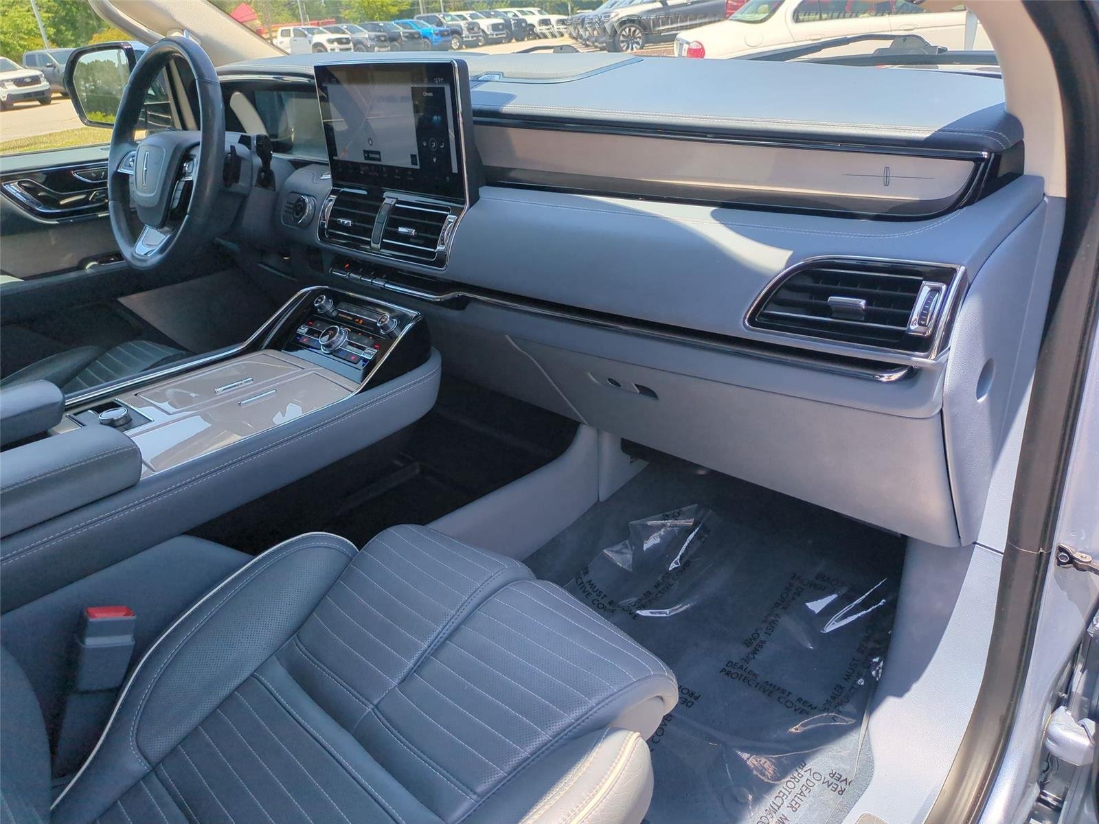 Used 2022 Chroma Crystal Blue Metallic Premium Colorant Lincoln Black Label image 42