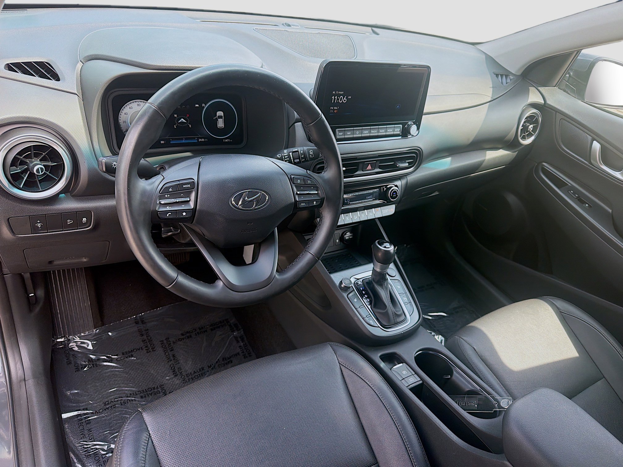 Used 2023 Ecotronic Gray Hyundai Limited image 7