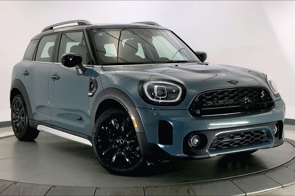 Certified Used 2024 Sage Green Metallic MINI Signature image 33