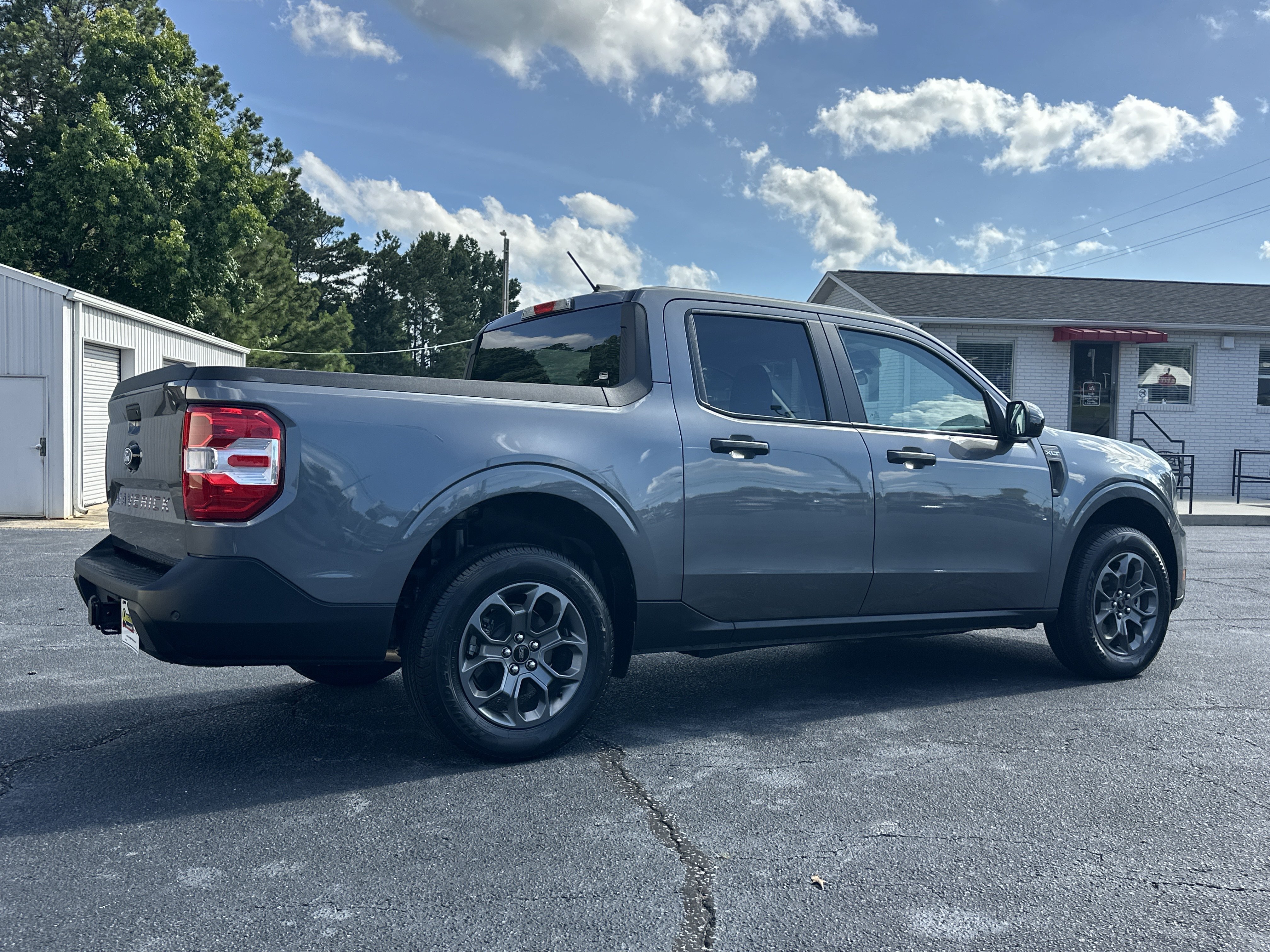 Used 2025 CARBONIZED GRAY Ford XLT image 8