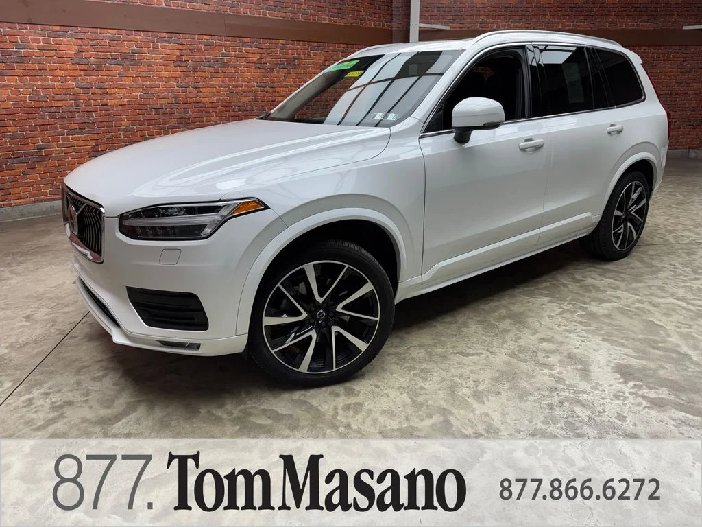 Used 2021 White Volvo T6 Momentum image 1