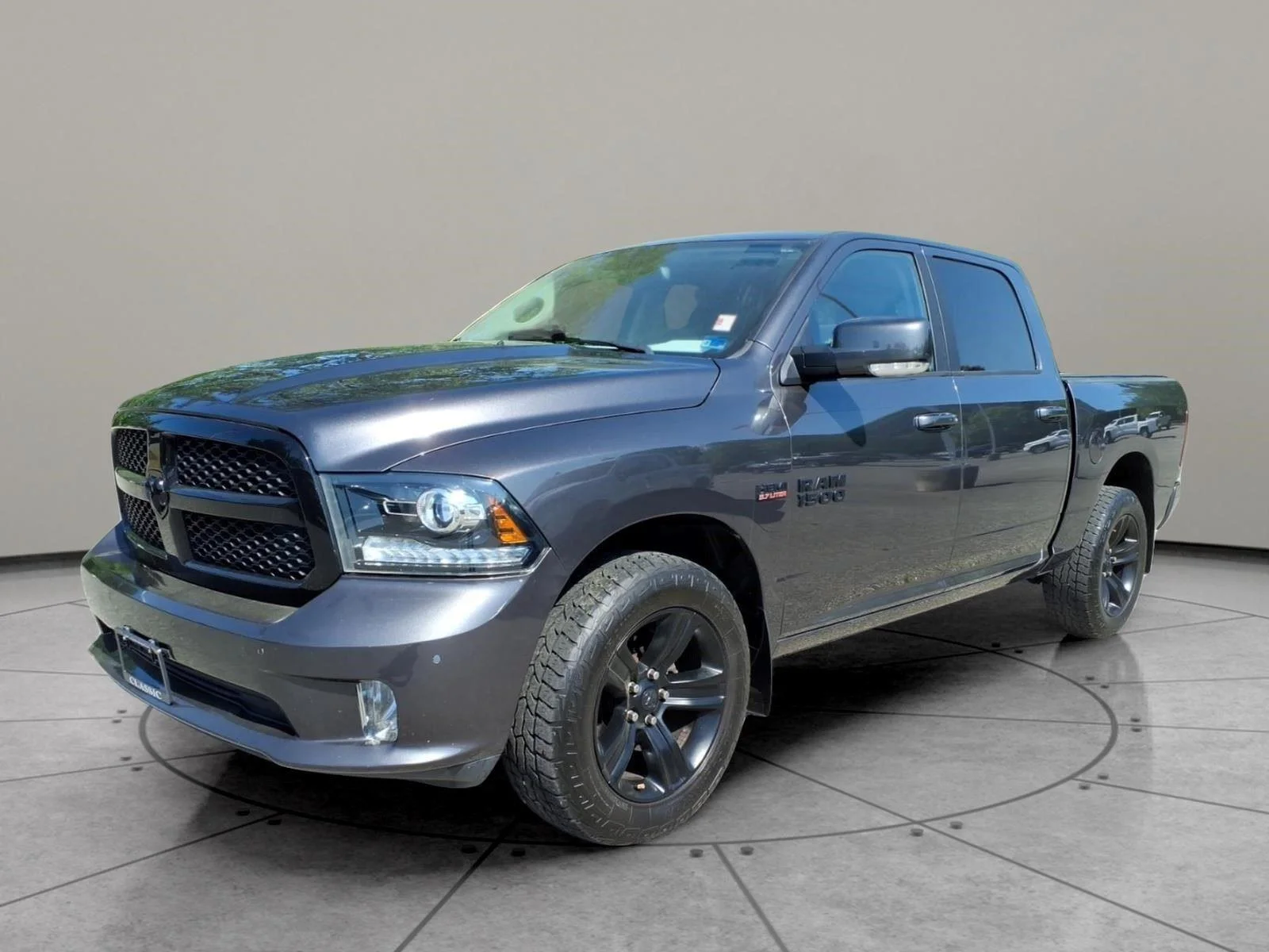 2018 RAM 1500 Night 4x4 Crew Cab 5'7's photo