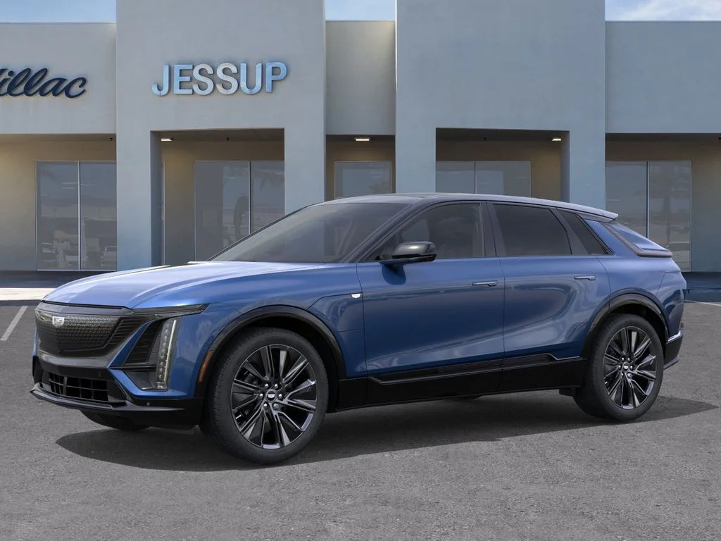 2026 Cadillac LYRIQ Signature Sport - Photo 2